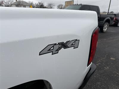 2010 Chevrolet Silverado 2500 Work Truck 4WD   - Photo 19 - Nocona, TX 76255