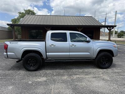 2023 Toyota Tacoma SR5 V6 4WD - Photo 2 - Nocona, TX 76255