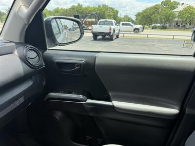 2023 Toyota Tacoma SR5 V6 4WD - Photo 13 - Nocona, TX 76255