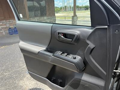 2023 Toyota Tacoma SR5 V6 4WD - Photo 16 - Nocona, TX 76255