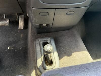 2004 Dodge Ram 1500 ST 4WD   - Photo 15 - Nocona, TX 76255