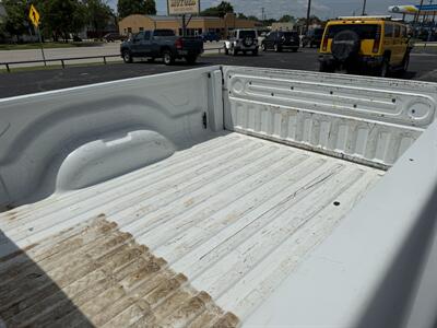 2004 Dodge Ram 1500 ST 4WD   - Photo 18 - Nocona, TX 76255