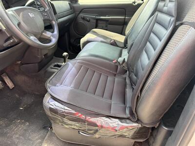 2004 Dodge Ram 1500 ST 4WD   - Photo 9 - Nocona, TX 76255