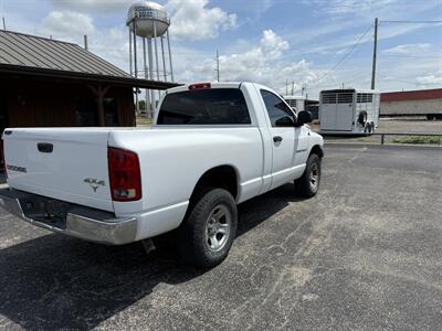2004 Dodge Ram 1500 ST 4WD   - Photo 3 - Nocona, TX 76255