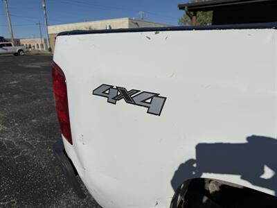 2012 Chevrolet Silverado 2500 Work Truck 4WD   - Photo 17 - Nocona, TX 76255