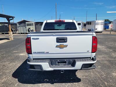 2018 Chevrolet Colorado LT   - Photo 4 - Nocona, TX 76255