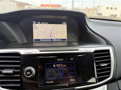 2014 Honda Accord EX-L w/Navi   - Photo 15 - Nocona, TX 76255