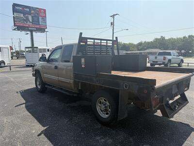 2001 Chevrolet Silverado 2500 LS   - Photo 5 - Nocona, TX 76255