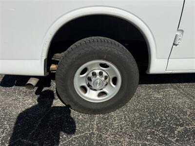 2021 Chevrolet Express 2500 - Photo 18 - Nocona, TX 76255