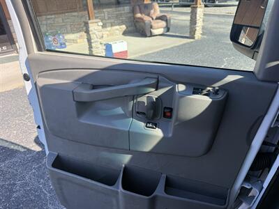 2021 Chevrolet Express 2500 - Photo 17 - Nocona, TX 76255