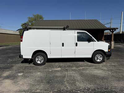2021 Chevrolet Express 2500 - Photo 2 - Nocona, TX 76255