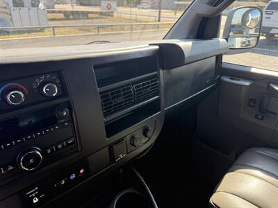 2021 Chevrolet Express 2500 - Photo 14 - Nocona, TX 76255