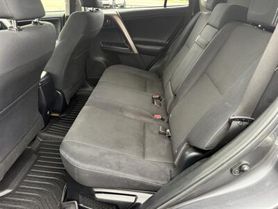 2018 Toyota RAV4 Hybrid LE - Photo 11 - Nocona, TX 76255