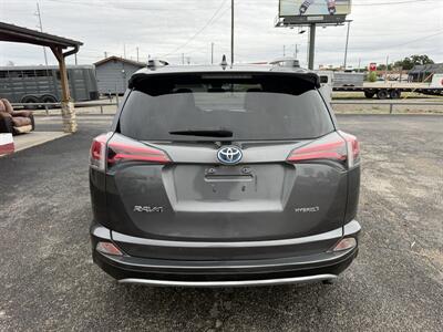 2018 Toyota RAV4 Hybrid LE - Photo 4 - Nocona, TX 76255