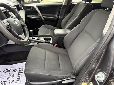 2018 Toyota RAV4 Hybrid LE - Photo 9 - Nocona, TX 76255