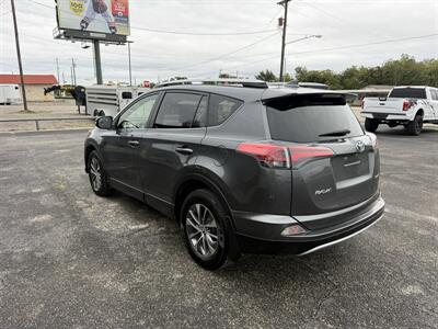 2018 Toyota RAV4 Hybrid LE - Photo 5 - Nocona, TX 76255