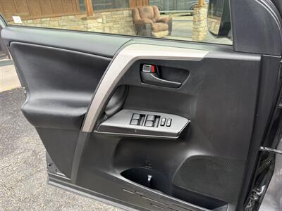 2018 Toyota RAV4 Hybrid LE - Photo 15 - Nocona, TX 76255