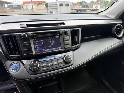 2018 Toyota RAV4 Hybrid LE - Photo 13 - Nocona, TX 76255