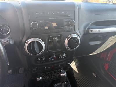 2015 Jeep Wrangler Sahara   - Photo 14 - Nocona, TX 76255