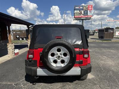 2015 Jeep Wrangler Sahara   - Photo 4 - Nocona, TX 76255