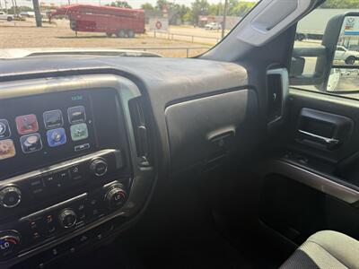 2019 Chevrolet Silverado 2500 LT 4WD   - Photo 13 - Nocona, TX 76255