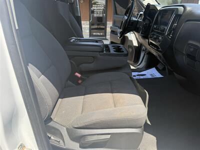 2019 Chevrolet Silverado 2500 LT 4WD   - Photo 10 - Nocona, TX 76255