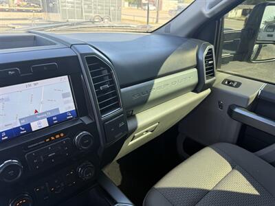 2022 Ford F-350 XLT 4WD - Photo 13 - Nocona, TX 76255