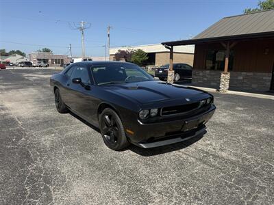 2010 Dodge Challenger SE   - Photo 1 - Nocona, TX 76255