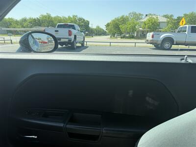 2010 Dodge Challenger SE   - Photo 12 - Nocona, TX 76255