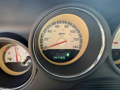 2010 Dodge Challenger SE   - Photo 15 - Nocona, TX 76255