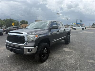 2014 Toyota Tundra SR5 4WD   - Photo 7 - Nocona, TX 76255