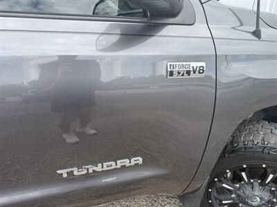 2014 Toyota Tundra SR5 4WD   - Photo 20 - Nocona, TX 76255