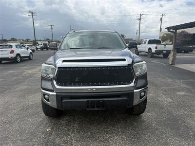 2014 Toyota Tundra SR5 4WD   - Photo 8 - Nocona, TX 76255