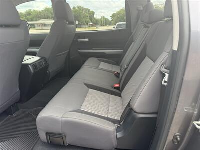 2014 Toyota Tundra SR5 4WD   - Photo 11 - Nocona, TX 76255