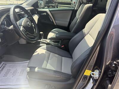 2015 Toyota RAV4 Limited AWD - Photo 9 - Nocona, TX 76255