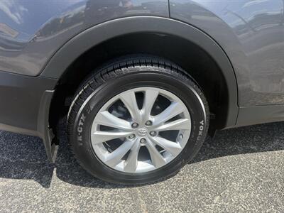 2015 Toyota RAV4 Limited AWD - Photo 17 - Nocona, TX 76255