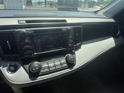 2015 Toyota RAV4 Limited AWD - Photo 13 - Nocona, TX 76255