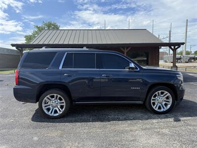 2020 Chevrolet Tahoe Premier   - Photo 2 - Nocona, TX 76255