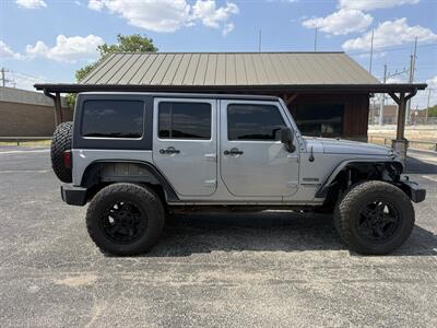 2016 Jeep Wrangler Sport   - Photo 2 - Nocona, TX 76255