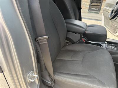 2016 Jeep Wrangler Sport   - Photo 10 - Nocona, TX 76255