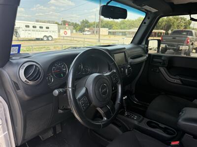 2016 Jeep Wrangler Sport   - Photo 12 - Nocona, TX 76255