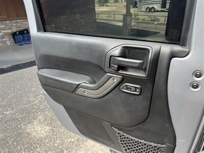2016 Jeep Wrangler Sport   - Photo 16 - Nocona, TX 76255