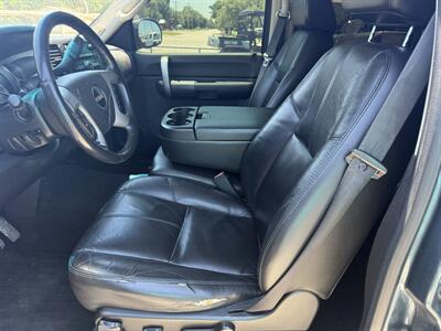 2009 GMC Sierra 1500 SLE - Photo 9 - Nocona, TX 76255