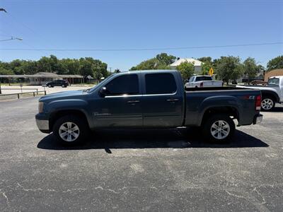 2009 GMC Sierra 1500 SLE - Photo 6 - Nocona, TX 76255