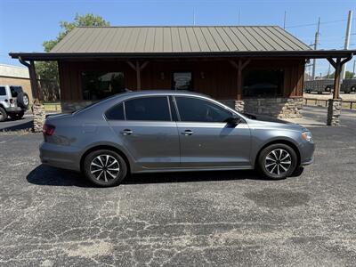 2016 Volkswagen Jetta 1.4T S   - Photo 2 - Nocona, TX 76255