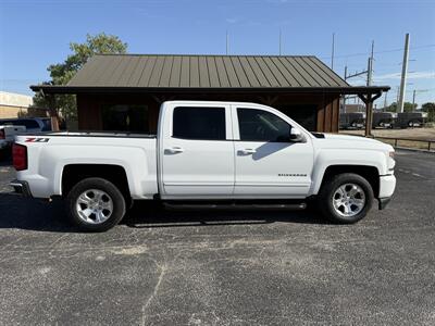 2018 Chevrolet Silverado 1500 LT Z71   - Photo 2 - Nocona, TX 76255