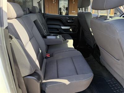 2018 Chevrolet Silverado 1500 LT Z71   - Photo 11 - Nocona, TX 76255