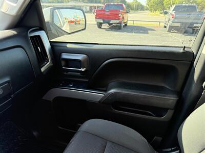 2018 Chevrolet Silverado 1500 LT Z71   - Photo 14 - Nocona, TX 76255