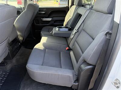 2018 Chevrolet Silverado 1500 LT Z71   - Photo 12 - Nocona, TX 76255