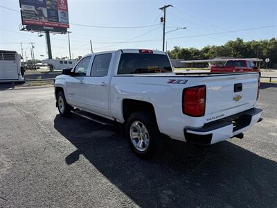 2018 Chevrolet Silverado 1500 LT Z71   - Photo 5 - Nocona, TX 76255